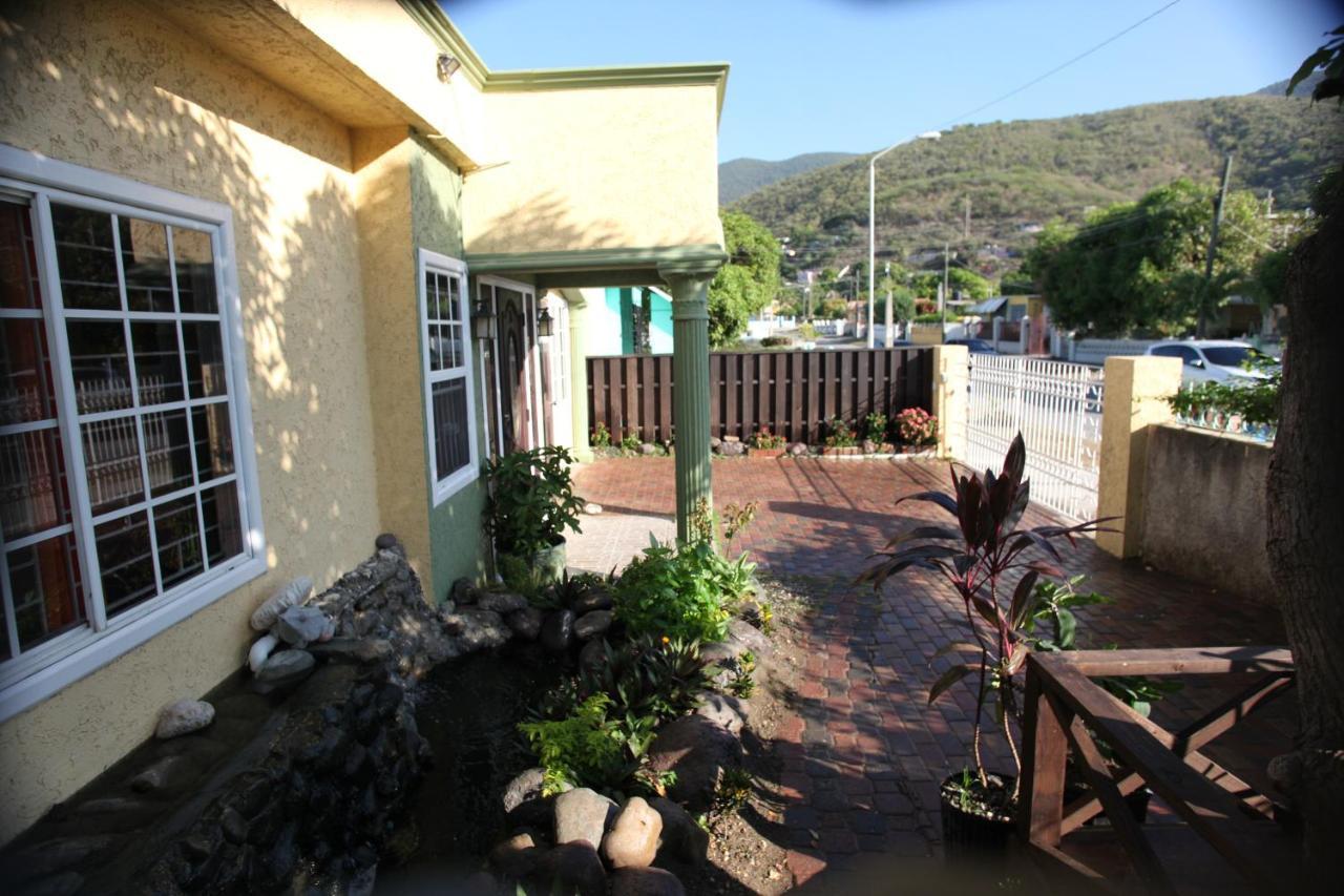 Swimaz Gateway Harbour View